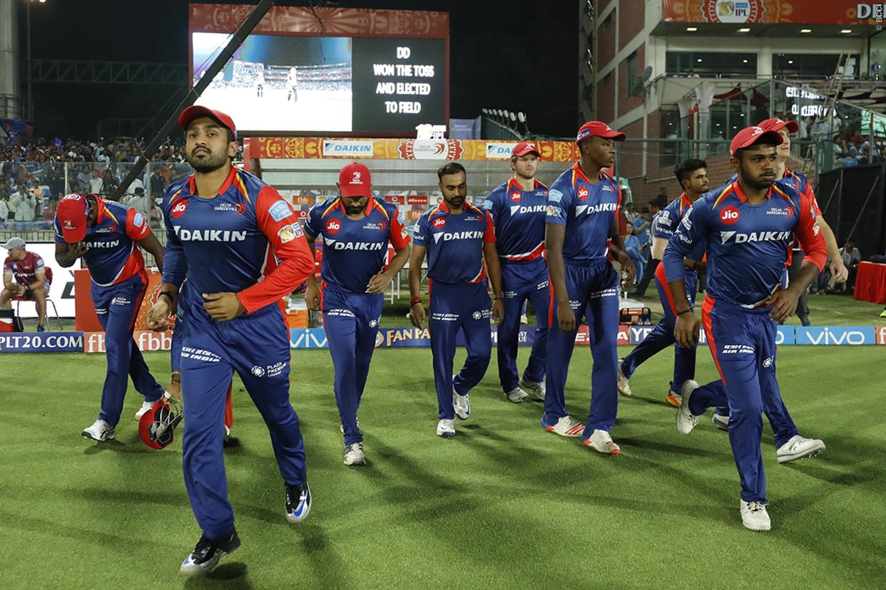 ipl 2017:  after 34 Number of consecutive matches Delhi played with same 11 in 2 consecutive matches