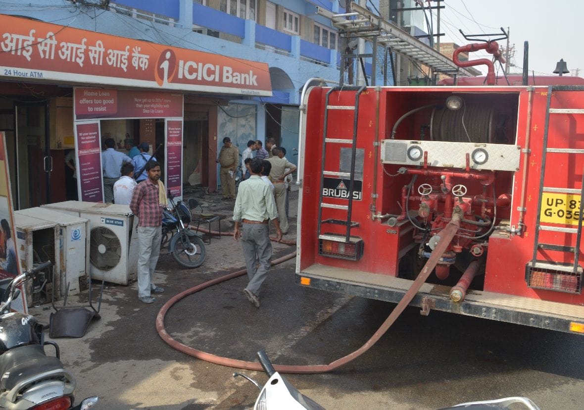 Fire in Bank of Baroda by short circuit