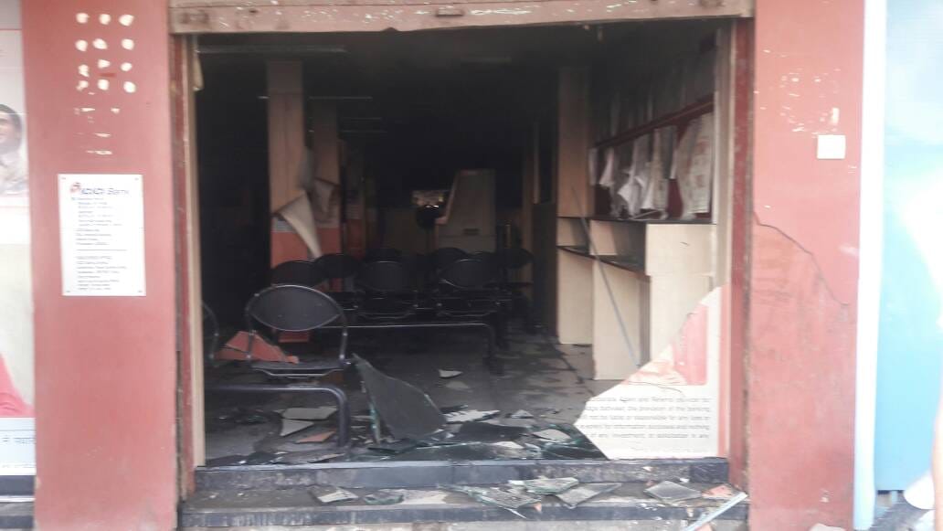 fire in icici bank branch of firozabad