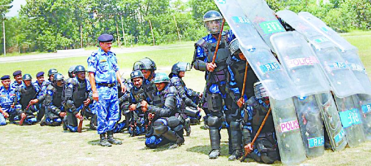  to tackle rioters] RAF did mock drill 