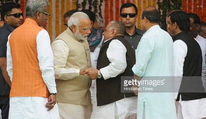 akhilesh yadav told truth of narendra modi and mulayam singh viral photo