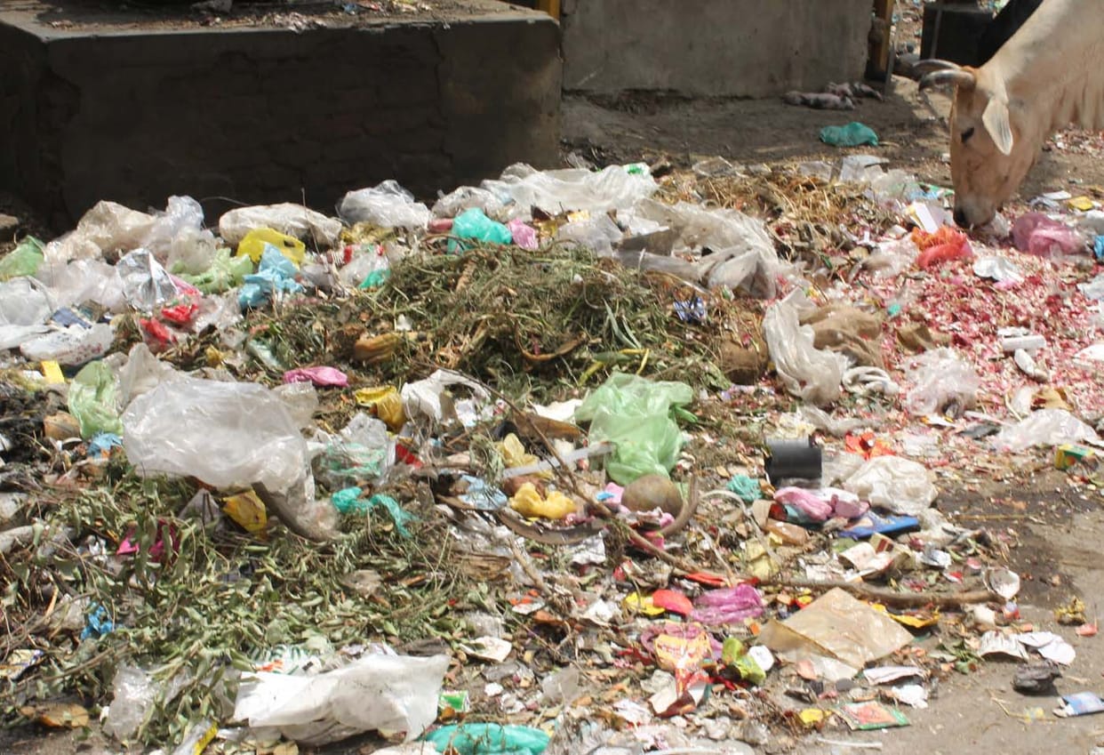 Shabby roads, open drains made trouble2