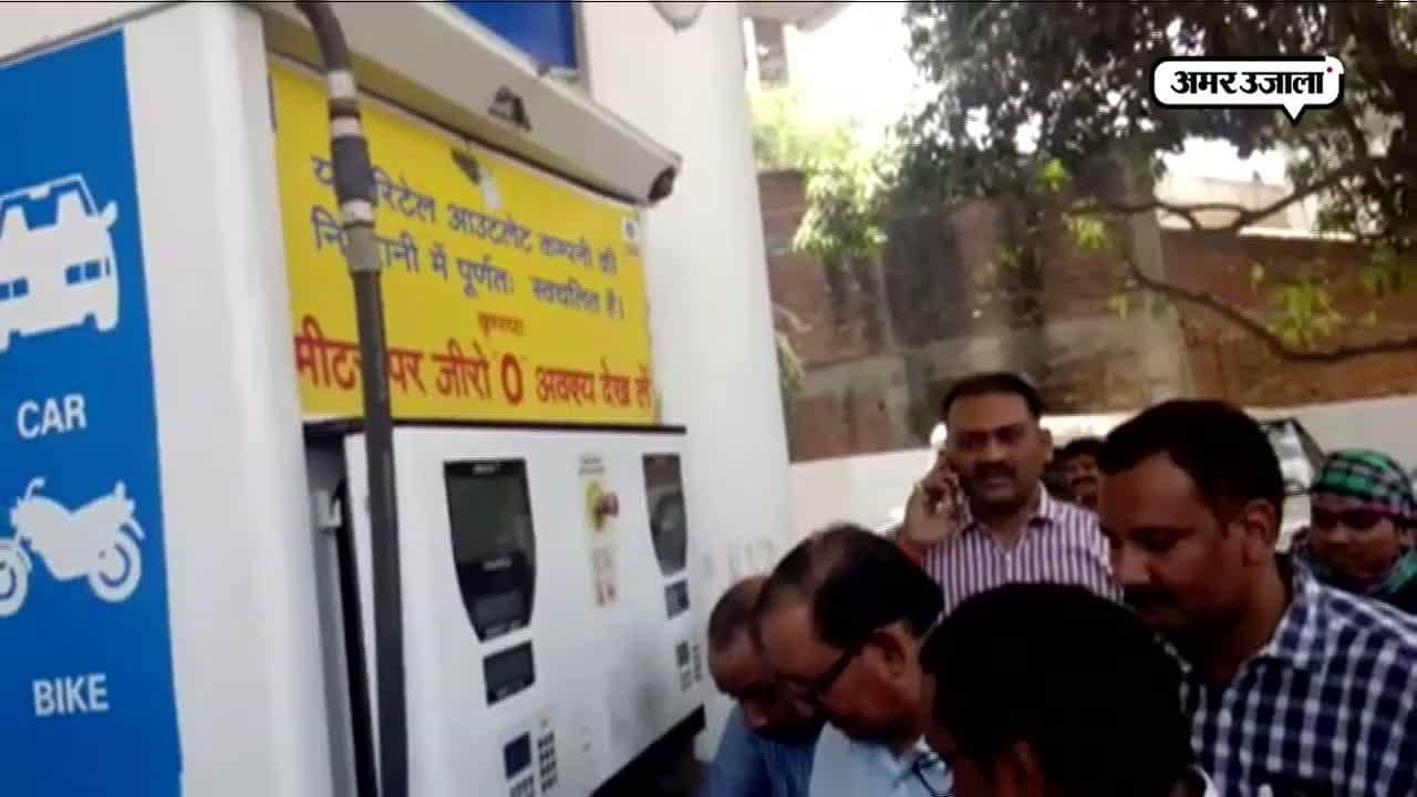 मोदी के संसदीय क्षेत्र में भी चल रहा तेल का काला खेल 