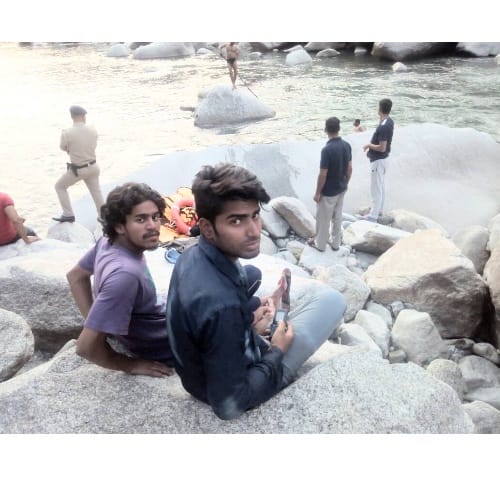 Haryana Boy drowns in beas river while taking selfie