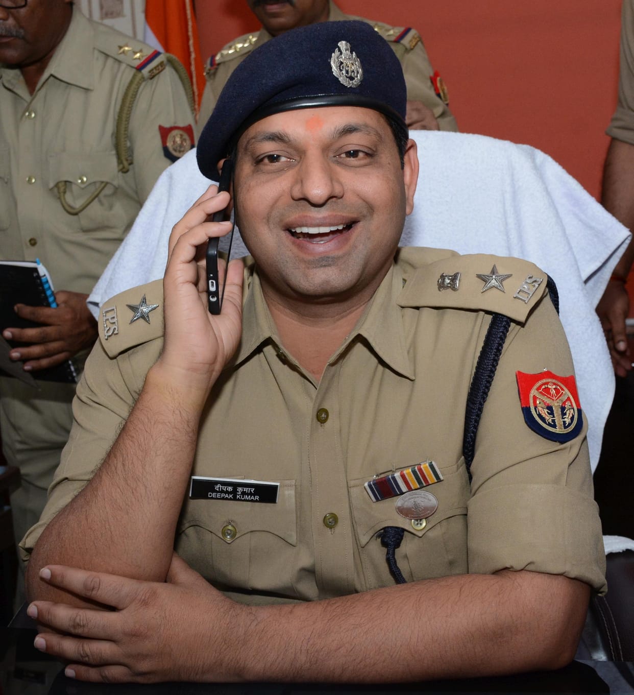 'Captain Sahib! Do not show statistics ... Come to the ground '