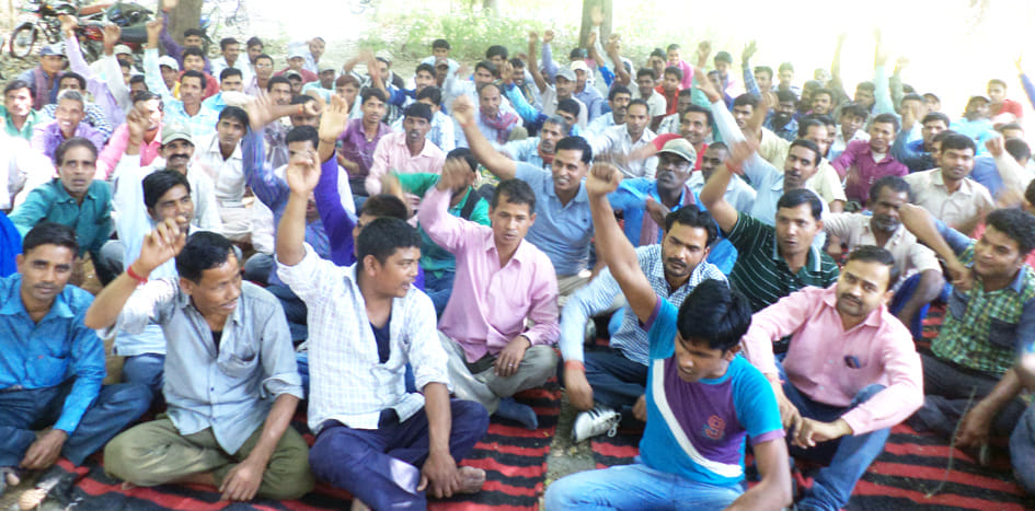 Dudhwa's daily wage workers are busy, work boycott