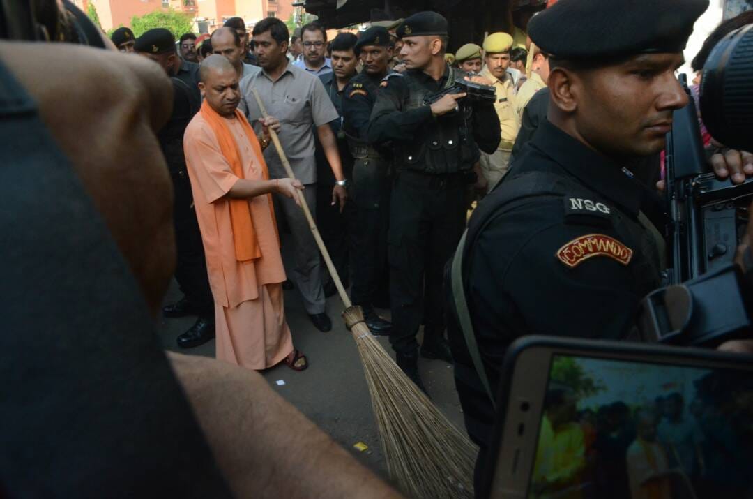 up cm cleans lucknow road under swachchhta abhiyan