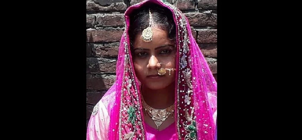   Daughter demanding toilet to father in wedding gift
