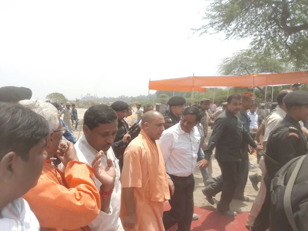 mismanagement in agra in security of cm yogi adityanath
