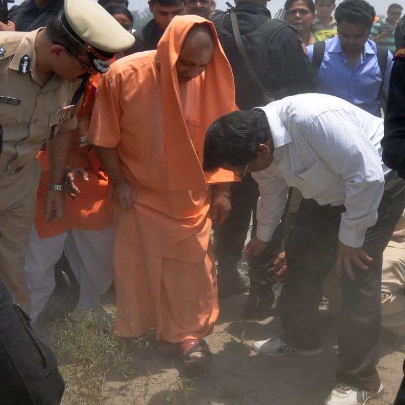 thorn pricked in cm yogi's foot in agra