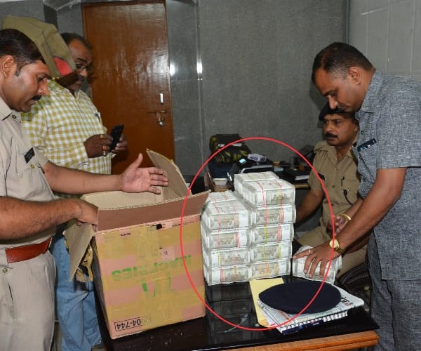 seven and half crores recovered   from wine business man's car.