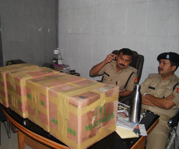 seven and half crores recovered   from wine business man's car.