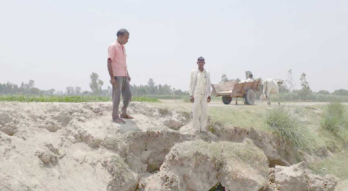 Girl's death by suppressing soil clay