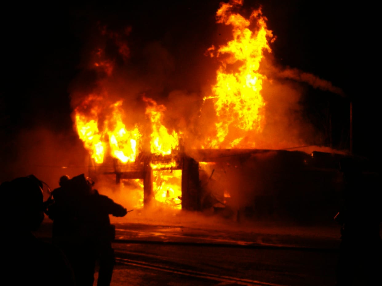 Newyork Manhattan Fire Accident Many Injured Two Sustained Critical Injuries News in Hindi