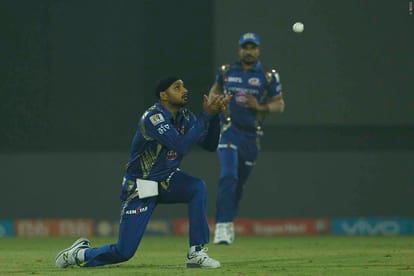 IPL 2017: Lasith Malinga became first bowler to reach 150 IPL wickets