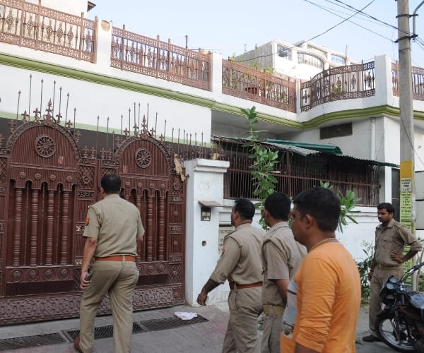 A man murdered his mother and sister in Lucknow.