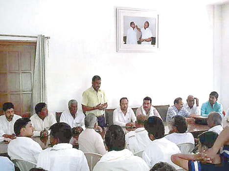 Outgoing Block Chief and District General Secretary face-to-face