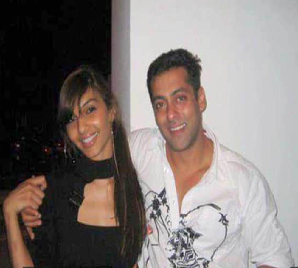 When Sangeeta Bijlani broke up with Salman on seeing him with Somy Ali
