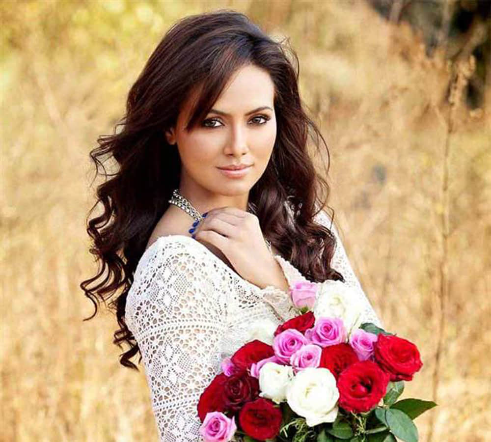 Sana Khan reply when a trolled was trying to troll her in Ramadan