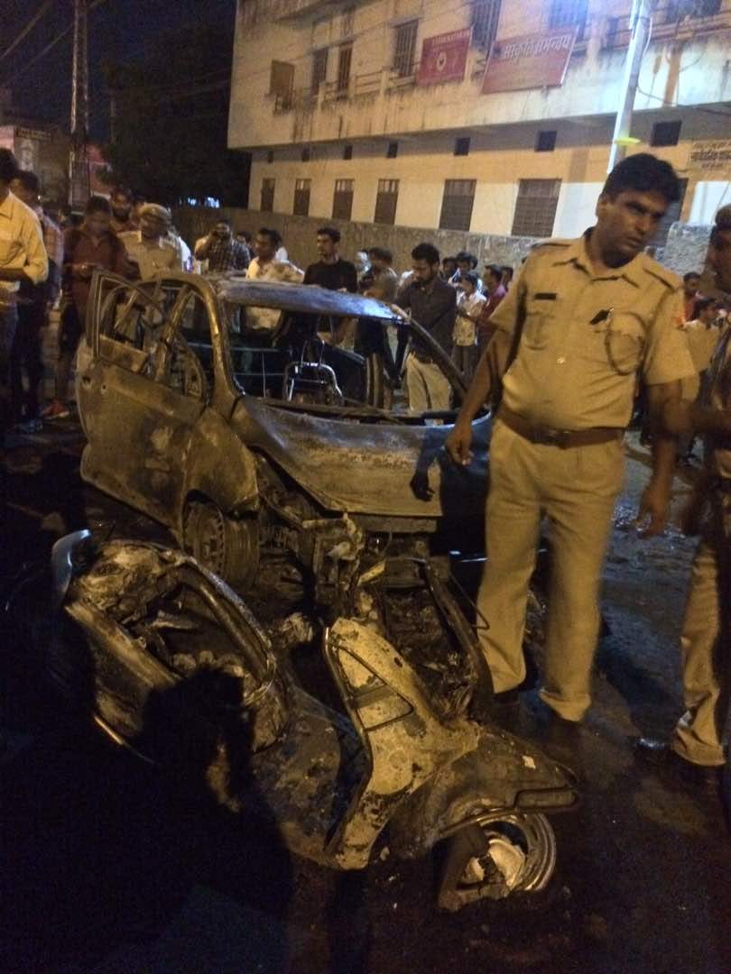 udaipur-woman burnt alive after short circuit in car