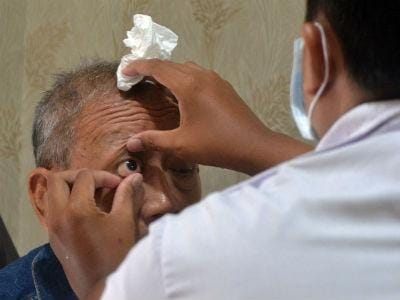 More trusted doctors than government doctors in eye operation
