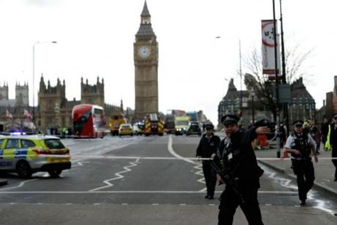 Commandos trained dogs will be deployed in the security of the British Parliament