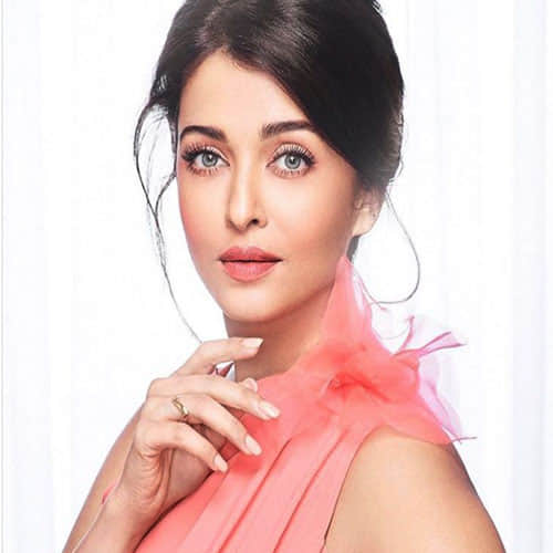 Aishwarya Rai Bachchan looks breathtaking in Prasad Naik's photoshoot