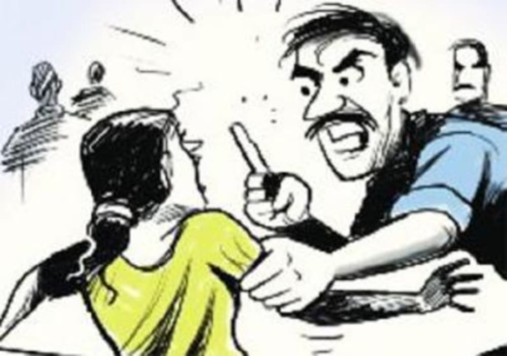 Drunken youth beat mother and sisters in jafrabad jaunpur