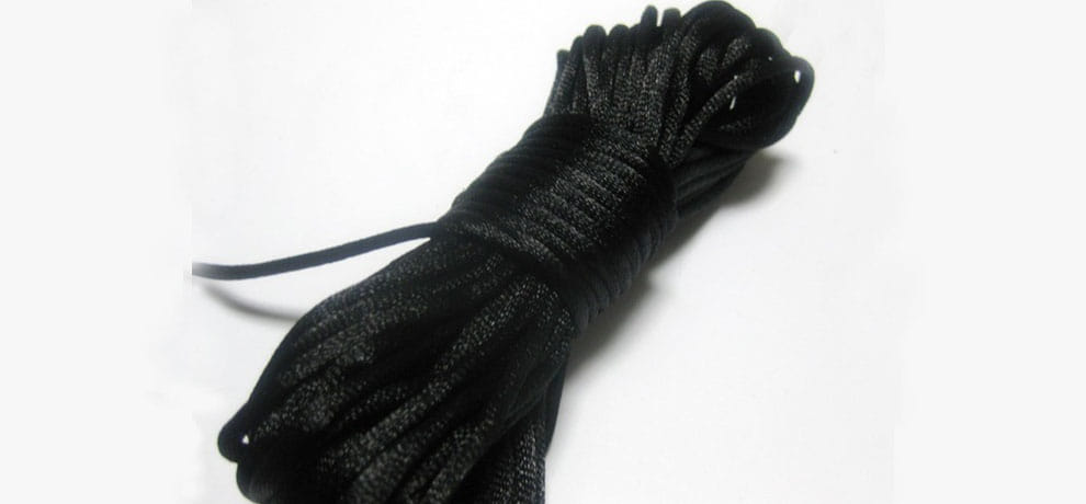 Wearing black thread removes negative energy