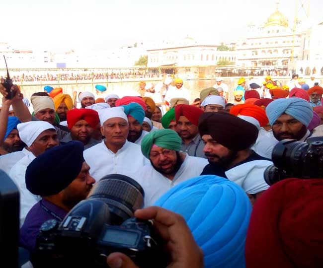 cm captain amrinder singh visited golden temple with navjot sidhu and sunil jakhar