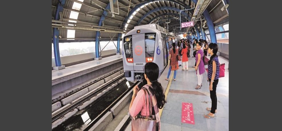 dmrc planning to replace delhi metro smart card with smart watch