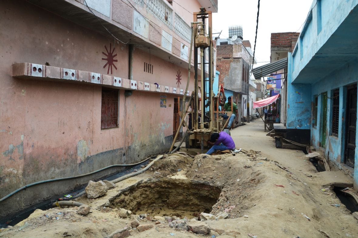 Three lakhs of water was not found at three lakhs