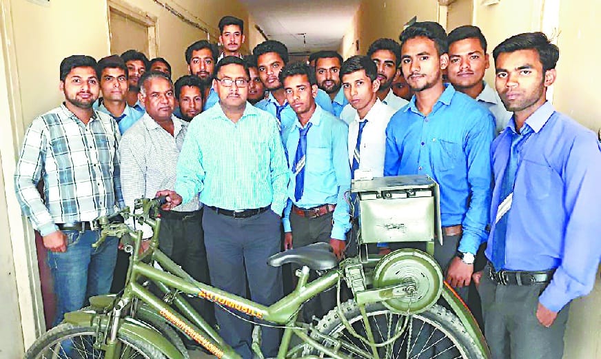 E-bike running on sand made by Polytechnic students