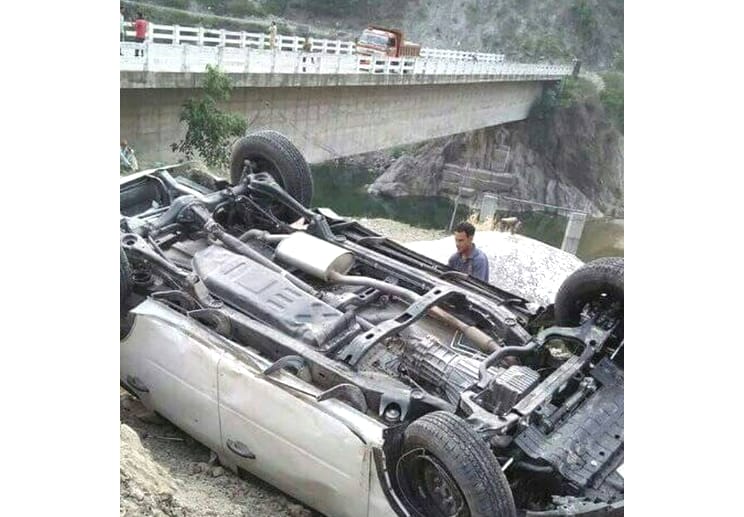 Five Person of a Family killed in Road Accident at mandi.