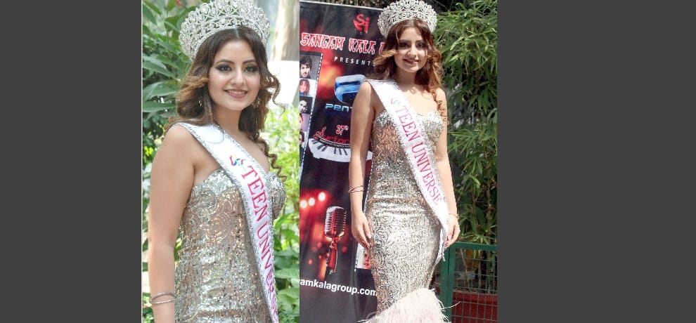 miss teen universe-2017 Srishti kaur visits noida