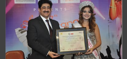 miss teen universe-2017 Srishti kaur visits noida