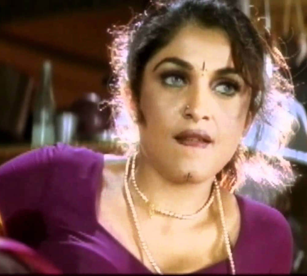 ramya krishnan romance on screen with amitabh bachchan to shahrukh khan