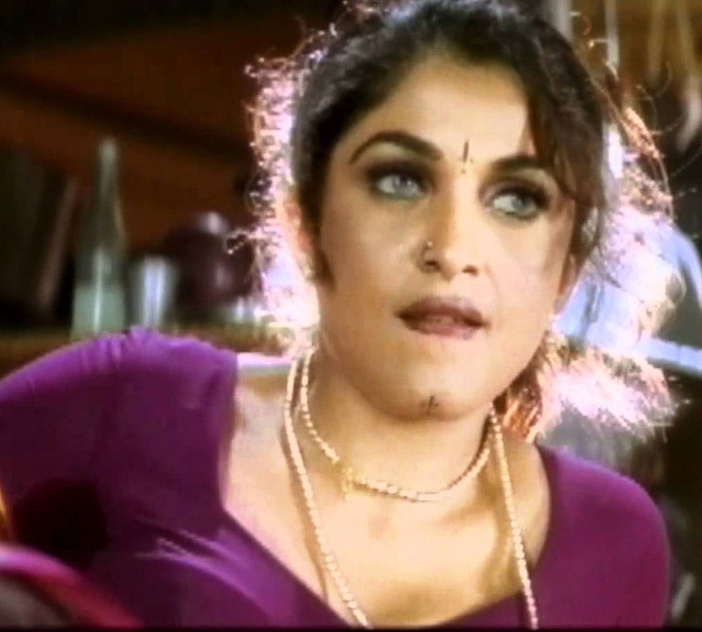 ramya krishnan romance on screen with amitabh bachchan to shahrukh khan