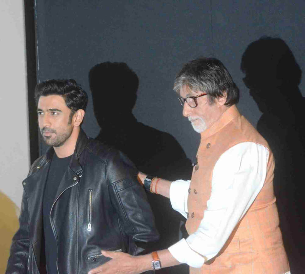 actor amit sadh have done jahu pocha in other home