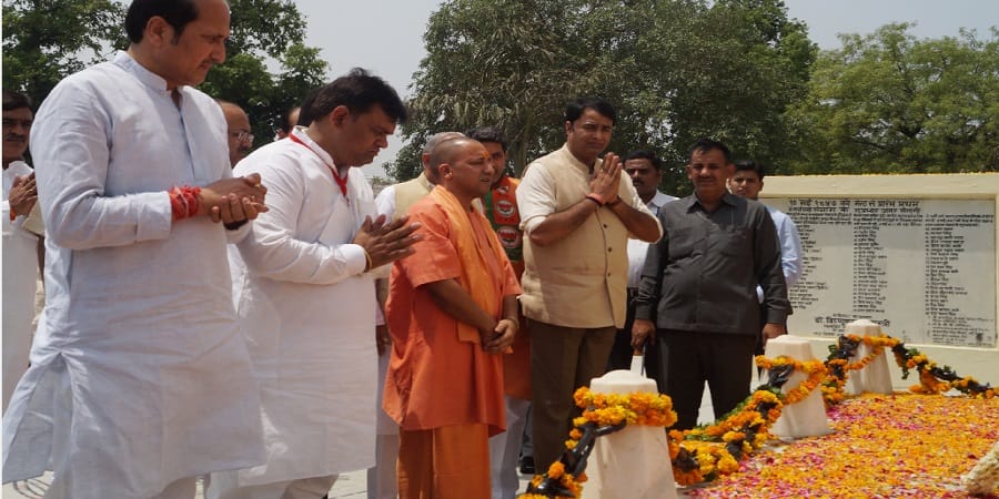 Revolutionaries in Meerut came to bow down to heroes of Sage Yogi, big things in public meeting 