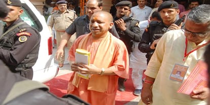 Revolutionaries in Meerut came to bow down to heroes of Sage Yogi, big things in public meeting 
