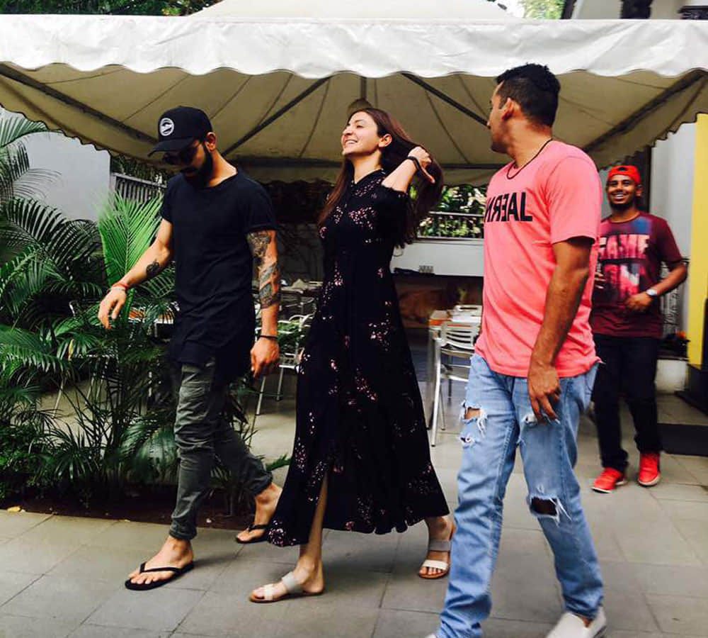 Anushka Sharma Spotted Enjoying Lunch With Cricketer Boyfriend Virat Kohli