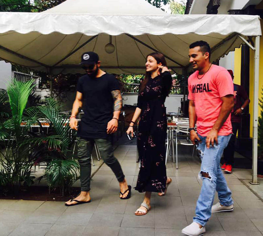 Anushka Sharma Spotted Enjoying Lunch With Cricketer Boyfriend Virat Kohli