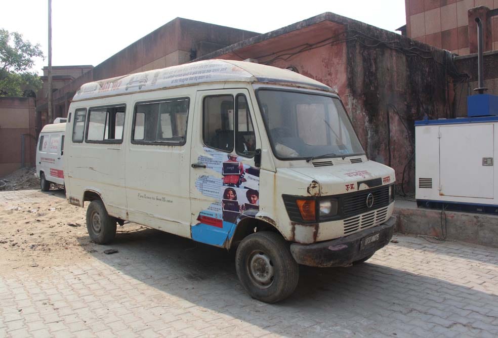 see the photos of burning ambulance at varanasi