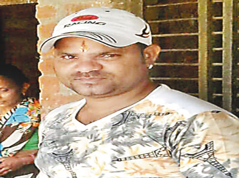 Bike rider, death collapsed with broken