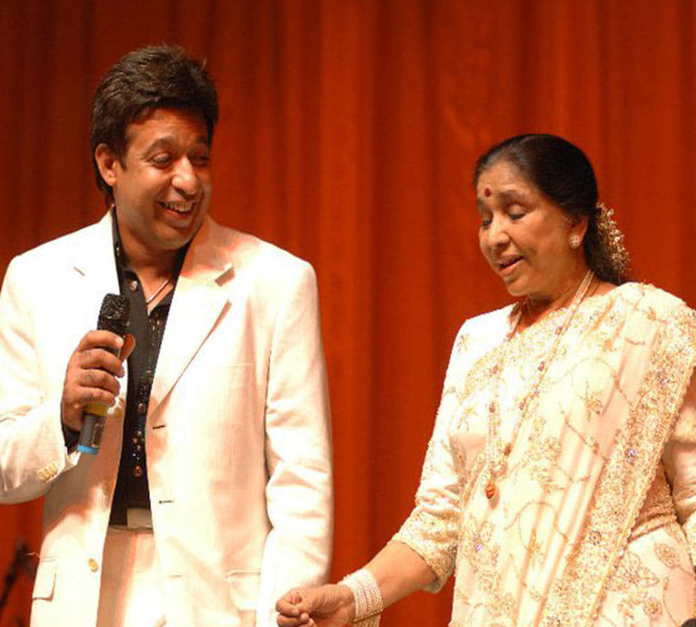 'Muqaddar Ka Sikandar's young amitabh Bachchan Mayur Raj Verma in Wales, Indiana Restaurant
