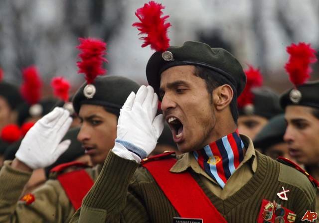 central govt decided to keep out three cadar officer from 7th pay commission for defence