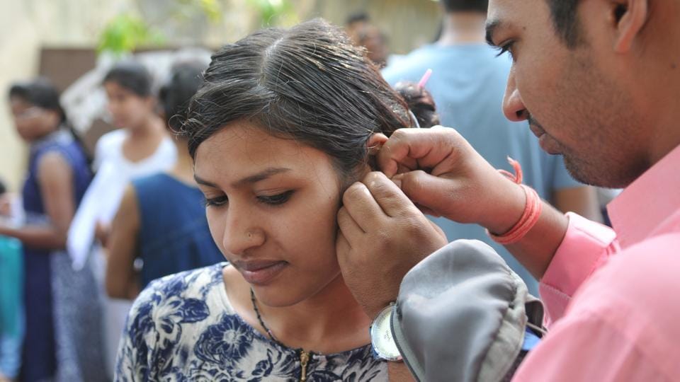 neet 2017: girl student was asked to remove her innerwear, what all happened 
