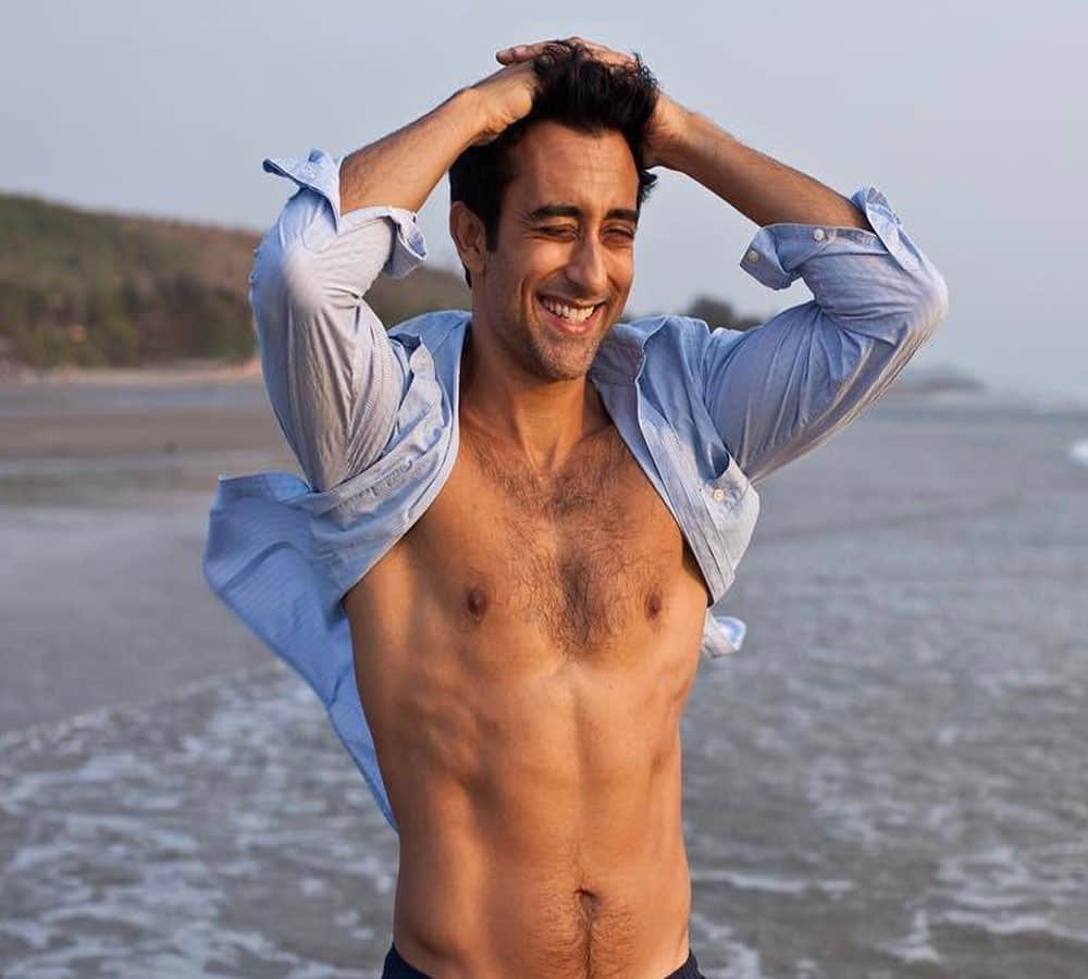 vinod khanna son rahul khanna share photo on social media girls comment
