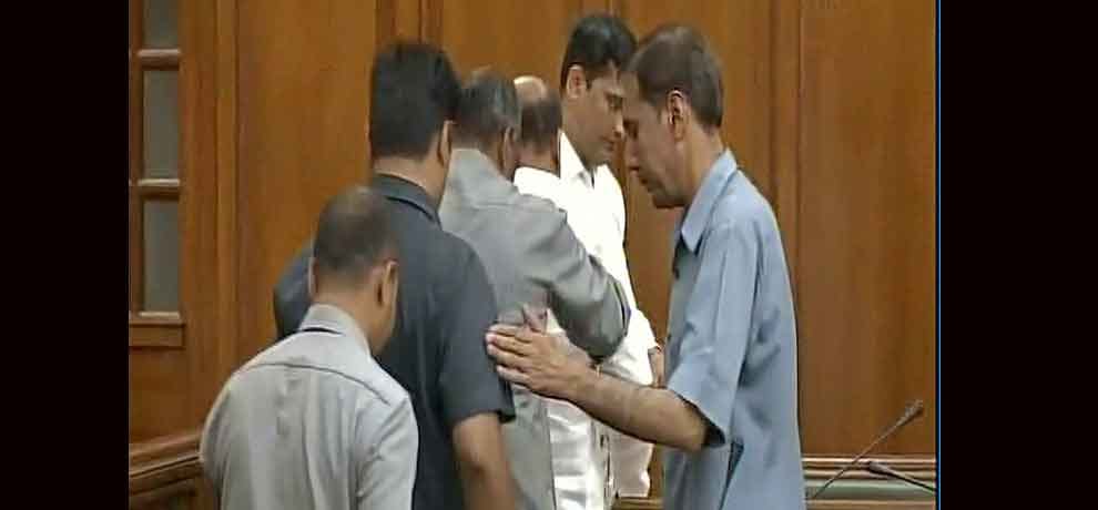 bjp leader Vijender Gupta send out of delhi assembly